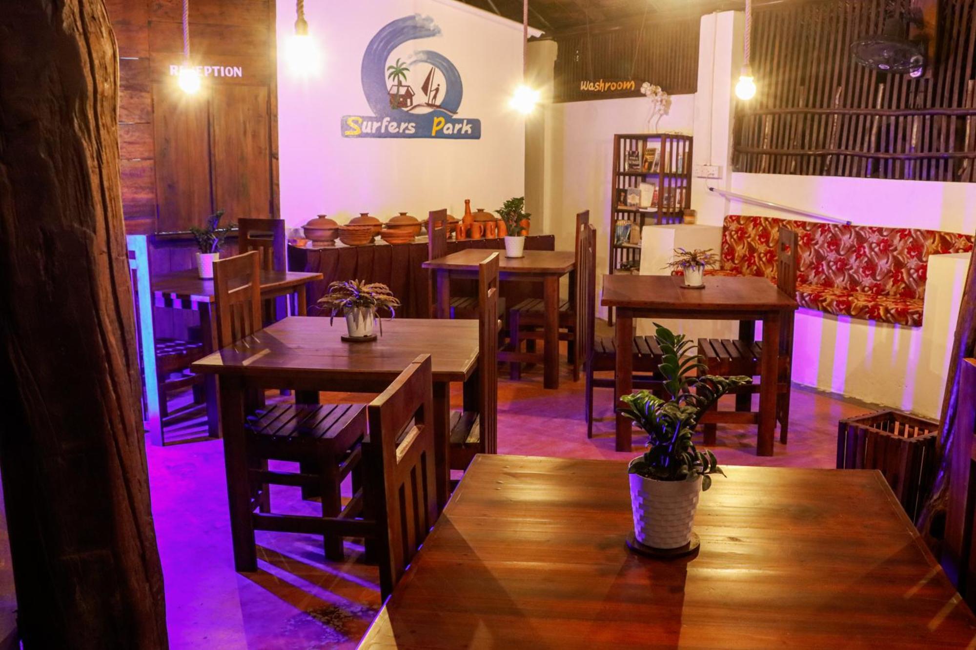 مبيت وإفطار آروغام Surfers Park Arugambay المظهر الخارجي الصورة